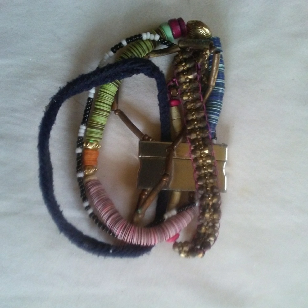 Women's bracelet